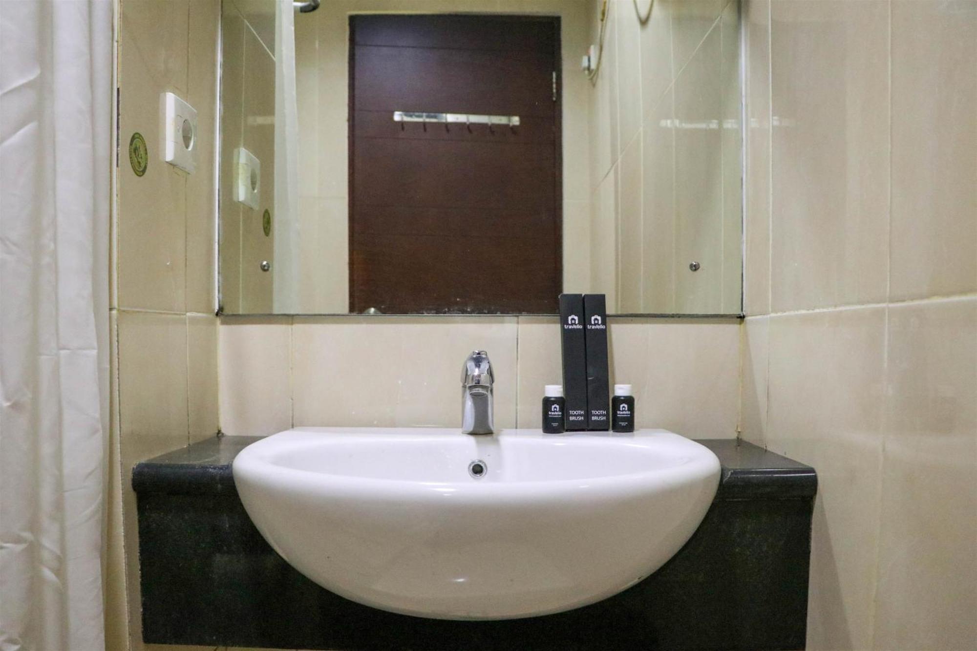 Apartemen Cozy At Mangga Dua By Travelio